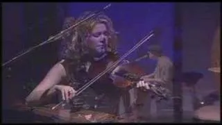 Natalie MacMaster & Thomas Dolby: Fiddling in reel time