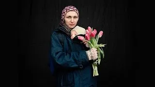 Anastasia Taylor-Lind: Fighters and mourners of the Ukrainian revolution